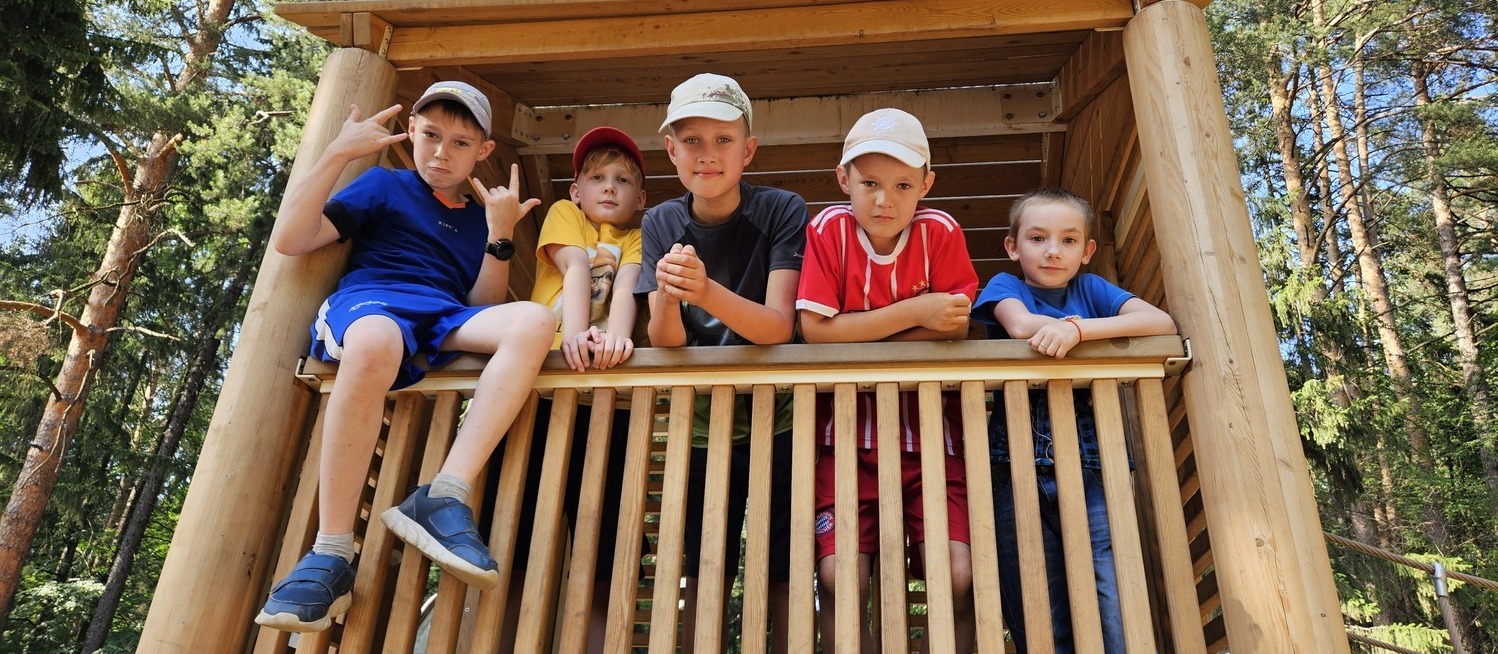 Открыта запись на смены 2025 года! Подробности: 210-30-10 Кибертроник, лагерь CyberCamp, Пермь, робототехника и программирование