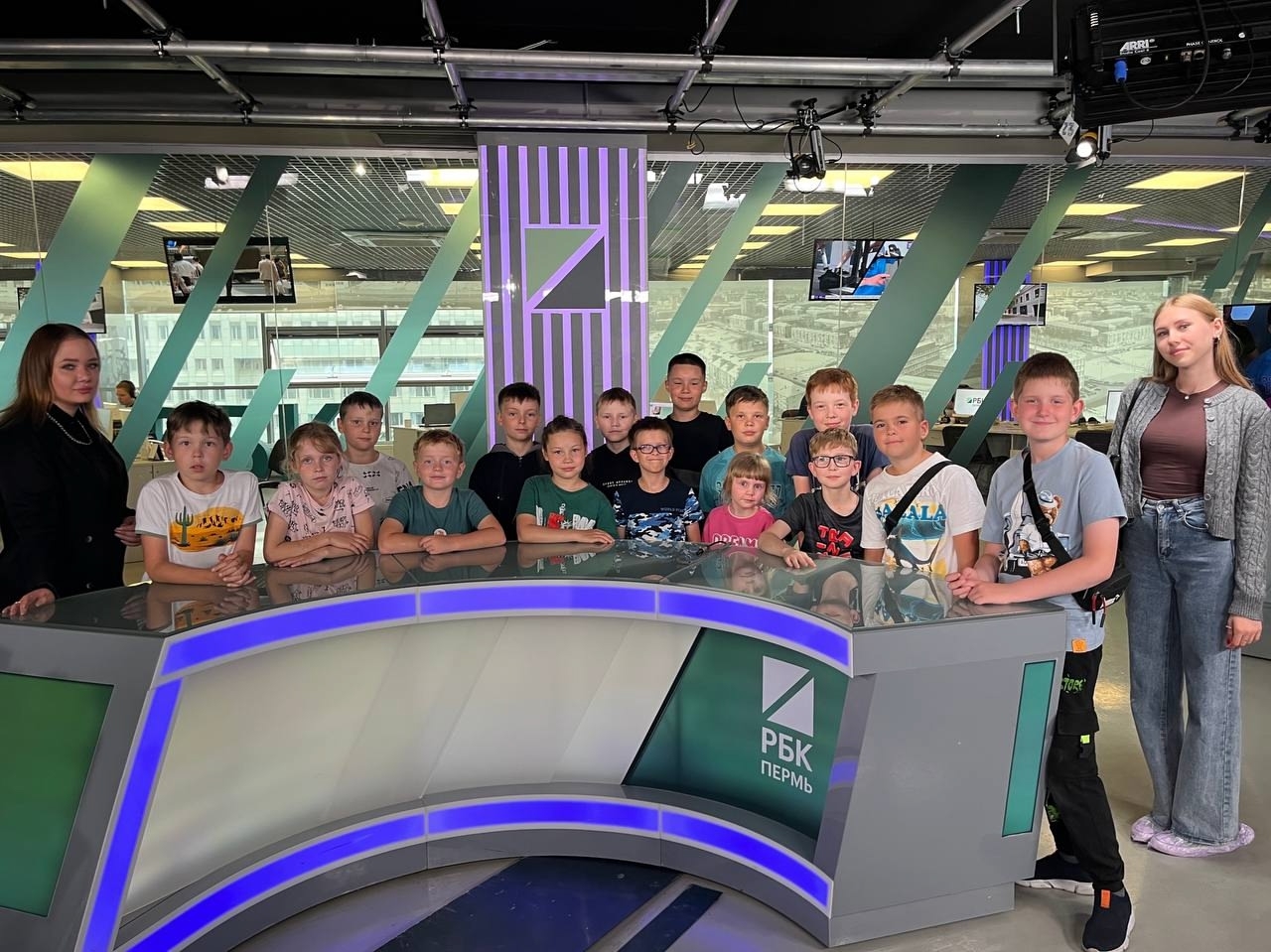 Открыта запись на смены 2025 года! Подробности: 210-30-10 Кибертроник, лагерь CyberCamp, Пермь, робототехника и программирование